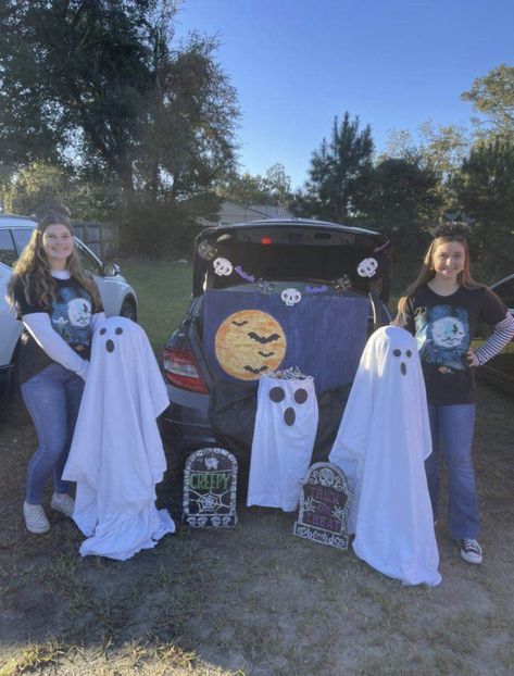 halloween trunk or treat Ain’t No Ghost Like The Holy Ghost Trunk Or Treat, Ghost Trunk Or Treat Ideas For Cars, Trunk Or Treat Ghost, Ghost Trunk Or Treat, Halloween Trunk Or Treat, Plastic Pumpkins Bucket, Pumpkin Bucket, Plastic Pumpkins, Tomato Cages