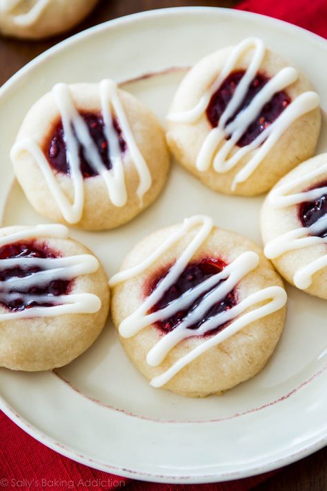 Raspberry Almond Thumbprint Cookies, Thumbprint Cookies Christmas, Thumbprint Cookies With Icing, Almond Thumbprint Cookies, Cookies Raspberry, Almond Shortbread, Sallys Baking, Almond Shortbread Cookies, Thumbprint Cookies Recipe