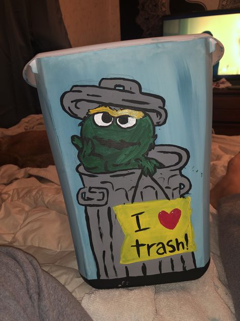 Painted Trash Bin, Trash Can Art Ideas, Painting Trash Cans Ideas, Decorated Trash Cans, Painted Trash Cans Ideas, Trash Can Painting Ideas, Traffic Painting, Painted Trash Cans, Storm Wallpaper