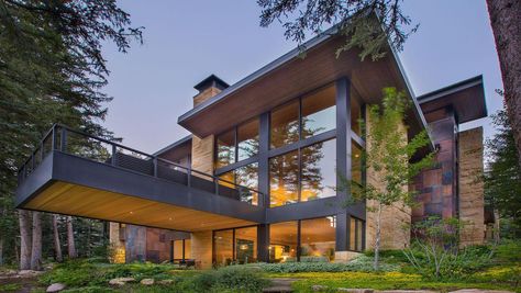 Cantilever Deck, Mountain Architecture, Vail Village, Luxury Portfolio, Modern Mountain Home, Vail Colorado, House Blend, Modern Mountain, Mountain Designs