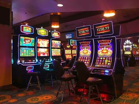 Poker Machine, Slot Machine Cake, Slot Machine Party, Play Slots, Play Casino, Online Gaming, Online Casino Games, Game Guide, Online Gambling