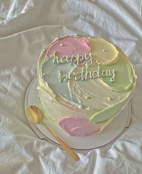 Cakes Pretty, 12th Birthday Cake, 14th Birthday Cakes, 15th Birthday Cakes, Teen Cakes, Birthday Cake Decorating Ideas, Vintage Birthday Cakes, Simple Cake Designs, Mini Cakes Birthday