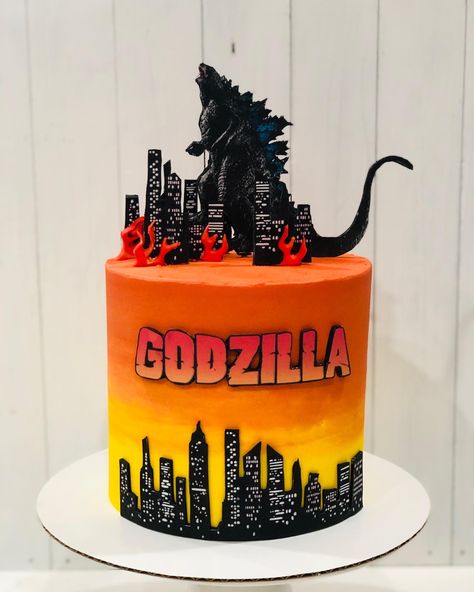 Godzilla Theme Cake, Diy Godzilla Cake, Godzilla Cake Pops, Godzilla Cakes For Boys, King Kong Vs Godzilla Birthday Cake, Godzilla King Kong Cake, Godzilla Birthday Cake Ideas, Godzilla King Kong Birthday Party, Godzilla Themed Birthday Party