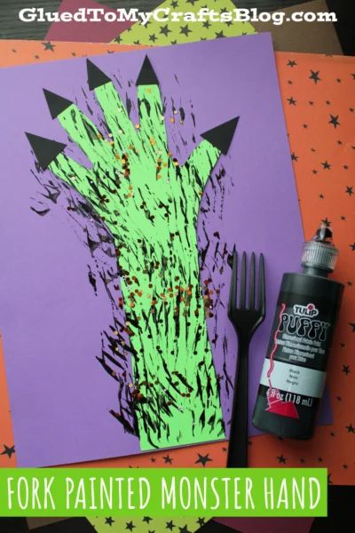 Halloween Fork Paint, Big Green Monster Craft, Diy Backdrop Ideas, Fork Painting, October Preschool, Frankenstein Craft, Finger Painting For Kids, Halloween Activities Preschool, Mess Free Painting