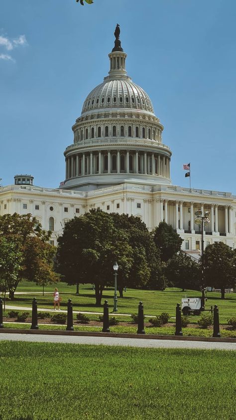 Dc Travel, American Universities, Capitol Building, City Skyline, Pretty Wallpapers, Washington Dc, United States Of America, New York City, Washington