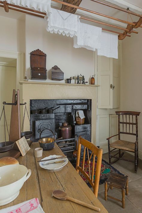 Old Cottage Kitchen, Victorian Furniture Decor, Bronte House, Brontë Sisters, Charlotte Emily, Anne Bronte, Historical Interior, Old House Interior, Georgian Interiors