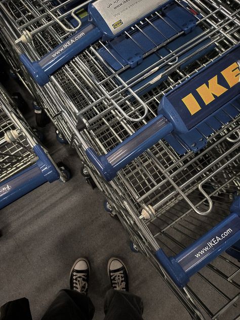 Ikea Pictures Aesthetic, Ikea Outfit Ideas, Ikea Instagram Story, Ikea Aesthetic Photoshoot, Ikea Aesthetic Store, Ikea Shopping Aesthetic, Ikea Photoshoot Ideas, Ikea Vlog, Ikea Outfit