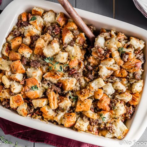 Pecan Croissant, Croissant Stuffing, Sausage Stuffing Thanksgiving, Lamb Side Dishes, Stuffing Easy, Stuffing With Sausage, Southern Style Cornbread, Thanksgiving Servings, Stuffing Recipes For Thanksgiving