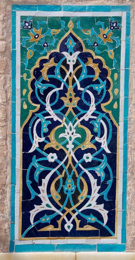 Islamic Mosaic Art, Arabic Pattern Design, Islamic Mosaic, Geometric Patterns Drawing, Islamic Design Pattern, Islamic Tiles, Tile Design Pattern, Persian Art Painting, Mosaic Murals