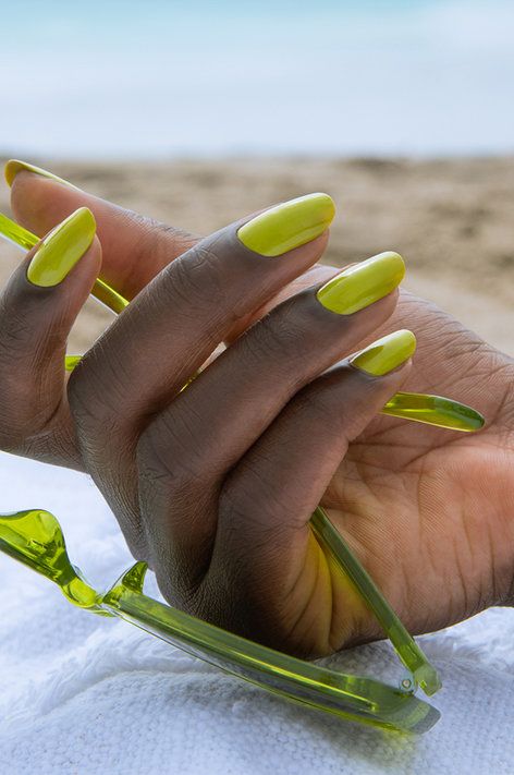 Bright Green Nails, Green Mani, Interview Nails, Opi Colors, Summer Palette, Long Lasting Nail Polish, Summer Nail Art, Nail Art Designs Summer, Moon Rising