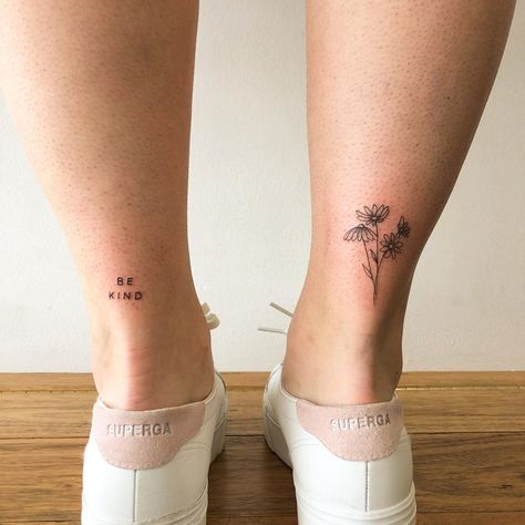 Love these 2 little Tatts “be kind” and the daisies. Have you got any flower tattoos? And what flower are they.? Also tag your friends in… Couple Tattoos Sayings, Daisy Tattoos, Calf Tattoos For Women, Small Colorful Tattoos, Flower Tattoo Ideas, Create A Tattoo, Daisy Tattoo, Small Pretty Tattoos, Flash Tattoo Designs