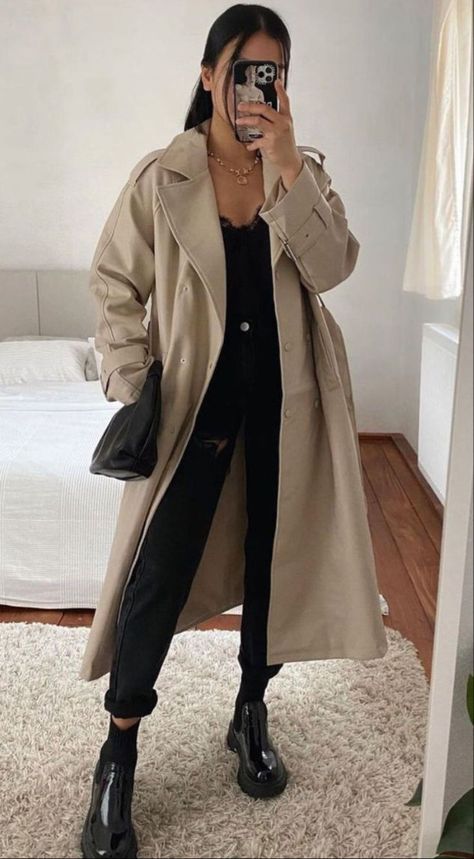 Beige Overcoat Outfit Women, Beige Trench Coat Outfit, Mantel Outfit, Trench Coat Outfit, Winter Fashion Outfits Casual, Beige Outfit, Aesthetic Love, Coat Outfits, Casual Winter Outfits