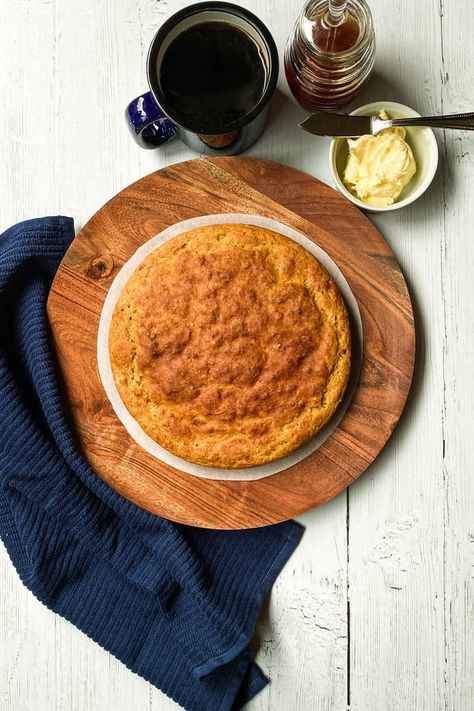 This easy homemade Skillet Bread recipe requires no kneading, no yeast, and is ready in 30 minutes or less. It's utterly delicious, simple, slightly chewy, and moist. Easy Skillet Bread, Skillet Bread, Easy Skillet, Bread Recipe, Easy Homemade, Yeast, Skillet, Bread Recipes, 30 Minutes