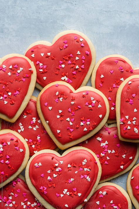 Heart Shaped Cookie, Valentines Heart Cookies, Heart Shaped Cookies Decorated, Heart Shape Cookies, Heart Cookie, Heart Sugar Cookies, Valentine’s Day Sugar Cookies Recipe, Heart Shaped Cookies With Jam, Red Heart Cookies