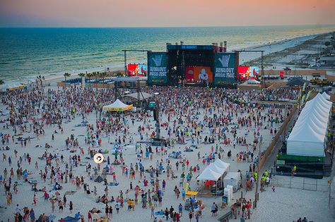 Concert field...uh right next to the ocean...String Cheese, Red Hot Chilli Peppers, Edward Sharpe, etc. etc. The Hangout Gulf Shores, Hangout Fest, Hangout Music Festival, Summer Core, Orange Beach Alabama, Festival Ideas, Summer Loving, Uk Music, Sweet Summertime