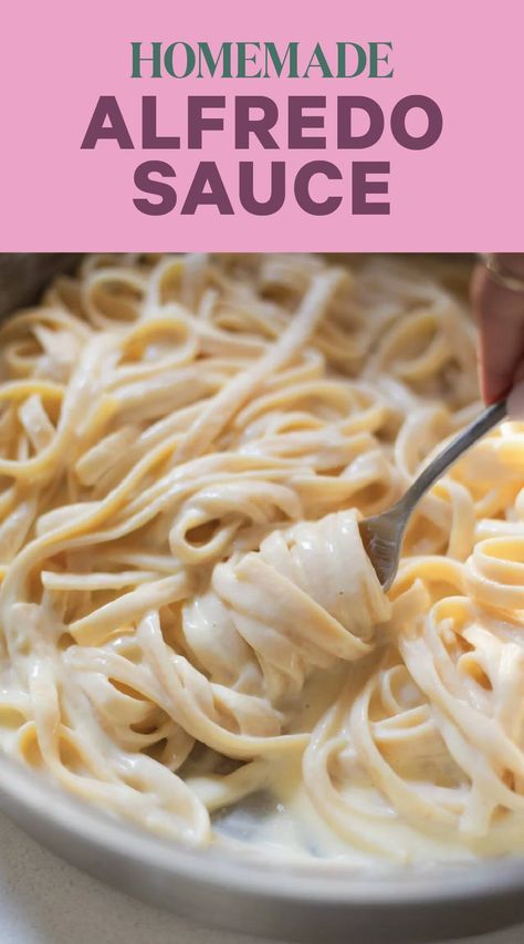 Creamy, silky, homemade Alfredo sauce! Perfectly smooth, wonderfully creamy, and paired with twirly pasta. Alfredo Sauce Easy, Classic Alfredo Sauce, Make Alfredo Sauce, Vegan Alfredo Sauce, Alfredo Sauce Recipe Homemade, Vegan Alfredo, Pasta Easy, Fettuccine Alfredo Recipes, Butter Pasta