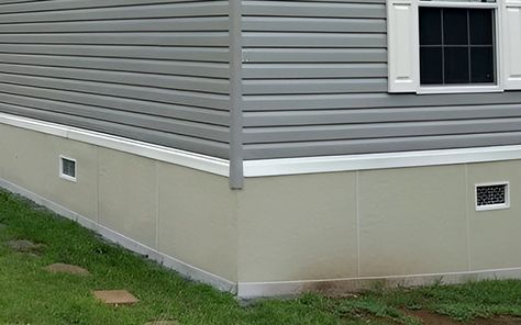 Sheet Metal Underpinning, Board And Batten Siding On Mobile Home, Pallet Skirting For Mobile Homes, Wood Skirting For Mobile Home, House Skirting Ideas Exterior, Mobile Home Underpinning Ideas, Underpinning Ideas Mobile Home, Trailer Skirting Ideas, Shed Skirting Ideas