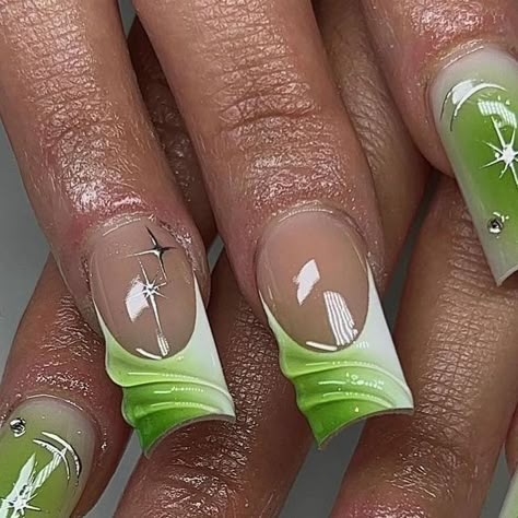 Green Airbrush Nails, Sage Green Nail Designs, Green Toe Nails, Acrylic Nail Designs Classy, Green Acrylic Nails, Chrome Nails Designs, Sassy Nails, Airbrush Nails, Green Nail Designs