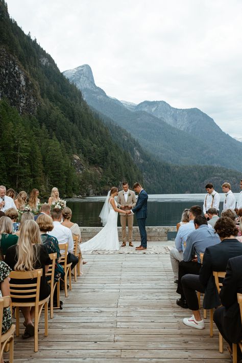 Wedding British Columbia, British Columbia Wedding, Saree Inspiration, Winter Mountain Wedding, Fall Mountain Wedding, Columbia Wedding, Canada Summer, Wedding San Diego, Canada Wedding