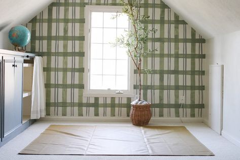 A green watercolor plaid painted mural on a pitched roof wall Lakeside Cottage Interiors, Painted Stripes On Wall, Rory Bedroom, Mural House, Painting Stripes On Walls, Boys Room Mural, Playroom Mural, Painted Mural, Diy Playroom