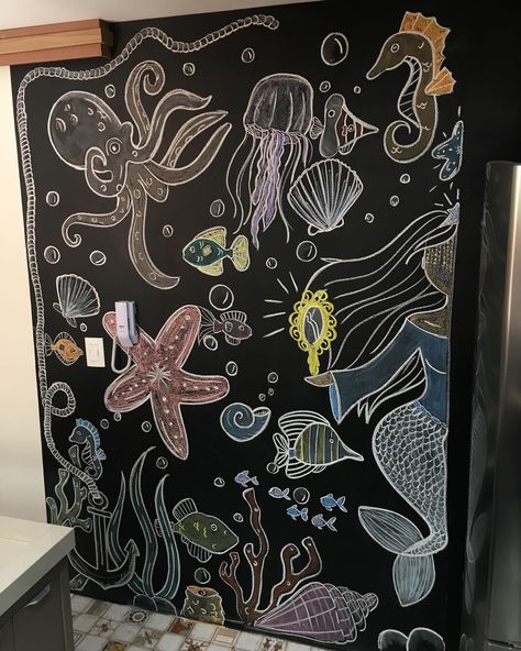 Chalk Art Wall Bedroom, Sea Chalkboard Art, Under The Sea Chalkboard Art, Ocean Chalkboard Art, Chalkboard In Room, Chalk Art Ocean, Chalk Wall Ideas Bedroom, Fun Chalkboard Art, Chalk Mural Ideas