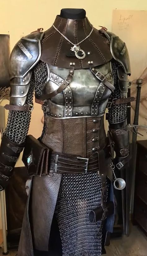 Medium Armor Dnd, Armor Outfit Male, Courtier Aesthetic, Stained Glass Armor, Dnd Light Armor, Chain Mail Armor Dnd, Knight Ren Faire, Ren Faire Armor, Steam Punk Clothes