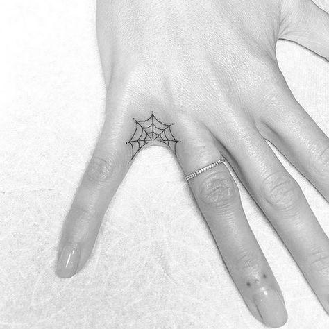 Inked Magazine on Instagram: “Delicate @emscottla #inked #inkedmag #tattoo #tattooartist #fingertattoo #microtattoo #spiderwebtattoo” Simple Finger Tattoos, Middle Finger Tattoos, Stick Poke Tattoo, Spider Web Tattoo, Finger Tats, Web Tattoo, Sharpie Tattoos, Handpoke Tattoo, Stick N Poke Tattoo