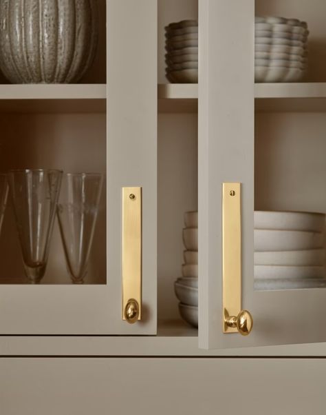 Rejuvenation Hardware, Cabinet Pulls And Knobs, Oval Cabinet, Brass Kitchen Hardware, Modern Cabinet Hardware, Cabinetry Hardware, Kitchen Details, Kitchen Cabinet Pulls, Interior Design Themes