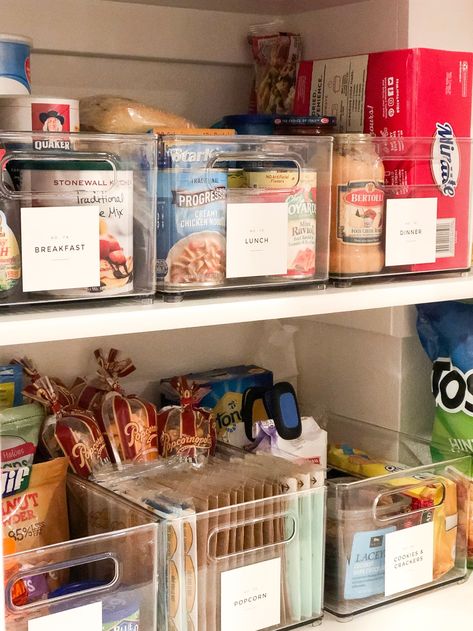 Pantry Inspiration, Small Pantry Organization, Pantry Bin, Clear Storage Bins, Organized Pantry, Storage Bins Organization, Clear Bins, Small Pantry, Large Pantry