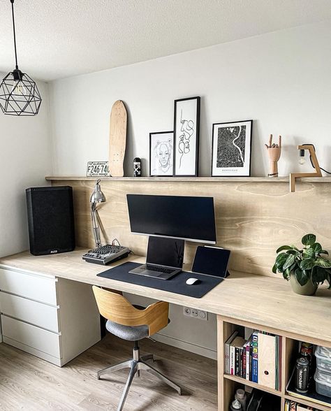 Cubicle Style, Solo Esthetician, Cozy Cubicle, Spare Room Office, Men Home Office, Home Office Guest Room Combo, Home Office For Men, Guest Bedroom Home Office, Office For Men