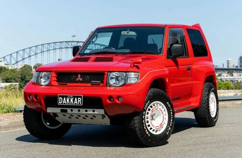 Pajero Evolution, Pajero Off Road, Laferrari Aperta, Paris Dakar Rally, Royce Car, Ferrari Cars, Rally Raid, Wide Body Kits, Aesthetic Cool