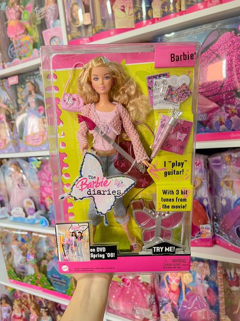 Barbie Diaries 2006. Barbie Diaries Outfit, Barbie 2000 Dolls, 2000s Barbie Dolls, Barbie Movie Dolls, The Barbie Diaries, Barbie Diaries, 2000s Barbie, 2000 Barbie, Original Barbie Doll