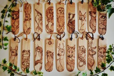 Spoon Pyrography, Animal Bookmarks, Wooden Bookmarks, Wood Burning Patterns Stencil, Wood Burning Techniques, Burned Wood, Wood Burn Designs, Slimline Cards, Creative Bookmarks