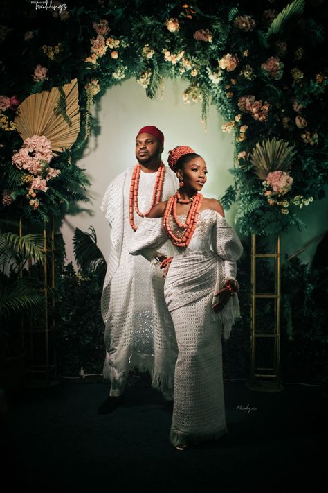 Nigerian Engagement, Nigerian Wedding Attire, Nigerian Wedding Dresses Traditional, Couples African Outfits, Yoruba Bride, Nigerian Wedding Dress, Igbo Bride, Nigerian Traditional Wedding, Igbo Wedding