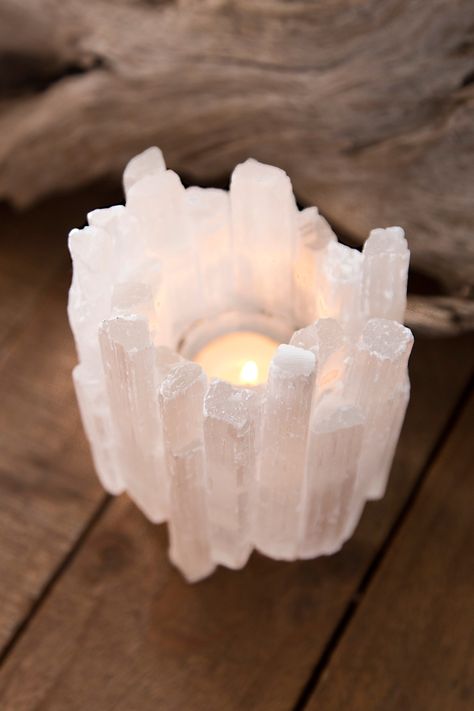 Selenite Points Candle Holder Quartz Candle Holder, Lotus Candle Holder, Lotus Candle, Crystal Candle Holder, Crystal Crafts, Crystals In The Home, Crystal Candles, Crystal Decor, Tealight Candle Holders