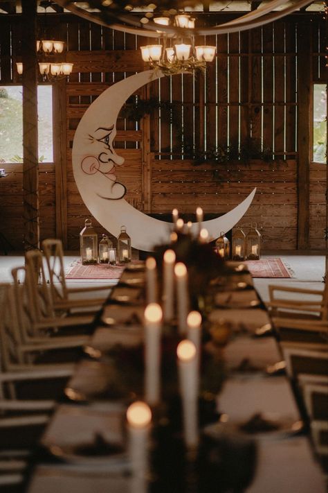 Paper Moon Diy, Paper Moon Photo Booth, Moon Photo Booth, Wedding Building, Fall Barn Wedding, Moon Photo, Couple Sitting, Beautiful Tablescapes, Moon Wedding