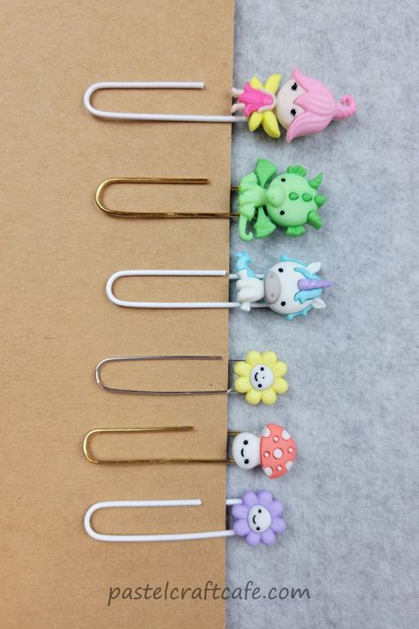 Diy Paperclip, Paper Clips Diy, Bookmark Tutorial, Paperclip Crafts, Craft Cafe, Bookmark Diy, Clip Ideas, Kids Market, Paperclip Bookmarks