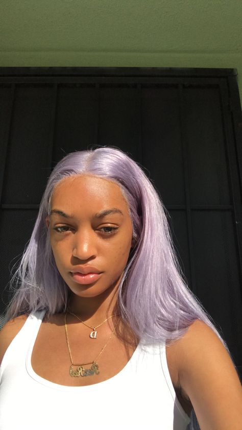 Lavender Skunk Stripe Hair, Lilac Hair Black Women, Lavender Natural Hair, Brown And Lavender Hair, Purple Hair Brown Skin, Dark Lilac Hair, Lavender Hair Black Women, Lavender Hair Pastel, Short Lilac Hair