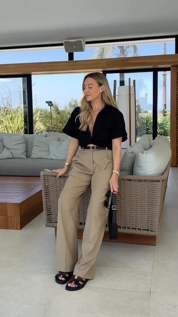 @freyakillin look for today 🤎 yes or no? https://www.instagram.com/p/Ch-BUKAq1UQ/ #womensfashion Nude Pants Outfit, Nude Outfits, Fall Must Haves, Yes Or No, Neutral Outfit, Casual Black, Pants Outfit, For Today, Easy Wear