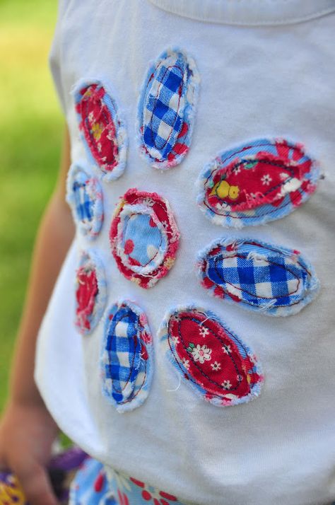 T Shirt Tutorial, Shirt Tutorial, Applique Tutorial, Sewing Kids Clothes, Applique Shirts, Sewing Appliques, Applique Patterns, Flower Applique, Art Textile