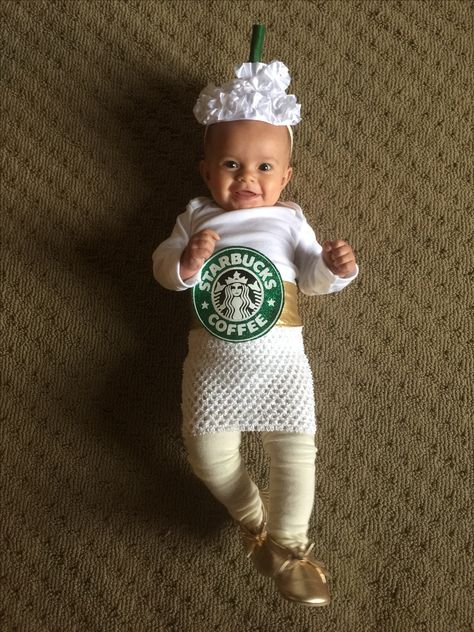 Pumpkin Spice Latte Costume, Starbucks Costume, Diy Baby Costumes, First Halloween Costumes, Themed Halloween Costumes, Pumpkin Halloween Costume, Starbucks Drink, Starbucks Frappuccino