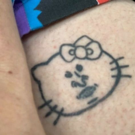 50 Times People Did Not Think Things Through And Got These Horrible Tattoos, As Shared By This Instagram Page Silly Tattoo Ideas, Goofy Tattoos, Silly Tattoos, Horrible Tattoos, Panther Tattoo, Silly Goofy, Eye Of The Beholder, Bad Memories, Great Tattoos