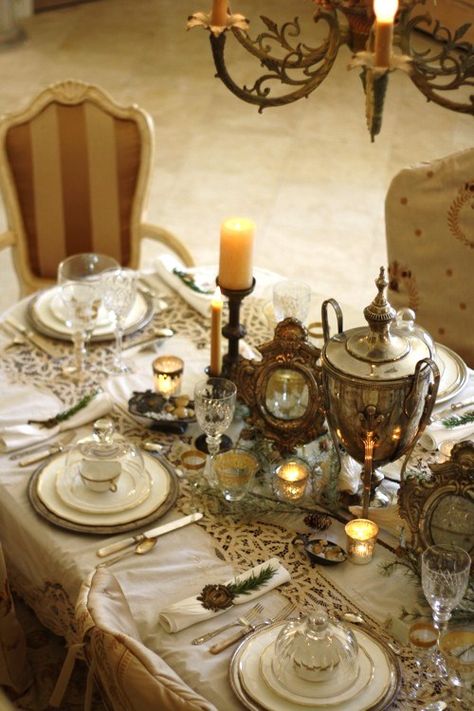 So Beautiful!!!~ Cocina Shabby Chic, Punk Wedding, Bursa Turkey, Beautiful Tablescapes, Drink Bar, Steampunk Wedding, Purple Home, Beautiful Table Settings, Pretty Tables