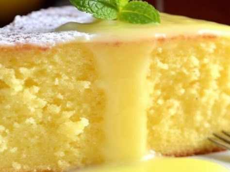 Limoncello Ricotta Cake, Limoncello Cake, Ricotta Cake Recipes, Pool Snacks, Lemon Ricotta Cake, Custard Cake Recipes, Chewy Molasses Cookies, Italian Sweets, Lime Desserts