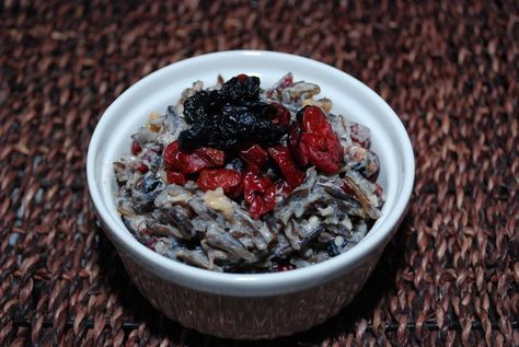 Mahnomen Porridge, Mahnomin Porridge, Sausage Bread, Winter Breakfast, Cooking Wild Rice, Hell’s Kitchen, Porridge Recipes, Dried Blueberries, What's For Breakfast