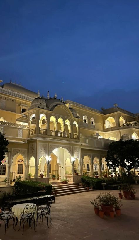 Indian Mansion Interior, Indian Castle Aesthetic, Indian Palace Aesthetic, Indian Mansion, Rajasthan Palace, Indian Castle, Desi Pinterest, House Projects Architecture, Indian Houses