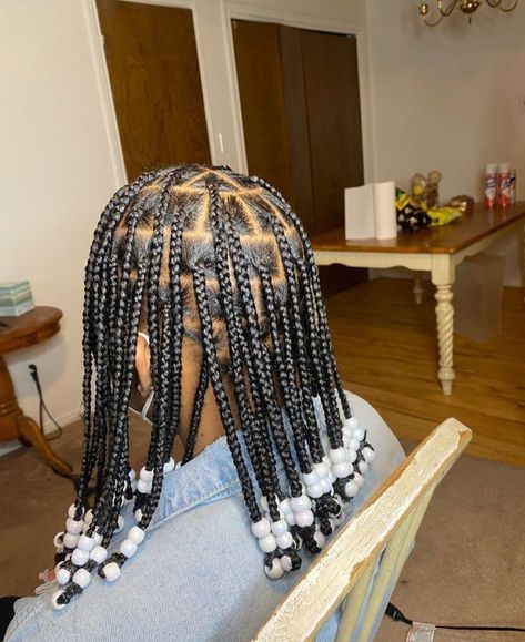 Natural Knotless Braids, Angel Hairstyles, Braids With Beads Hairstyles, Short Braid Hairstyles, Beads Hairstyles, Braids And Beads, Short Braid, Hairstyles For Ladies, Short Box Braids Hairstyles