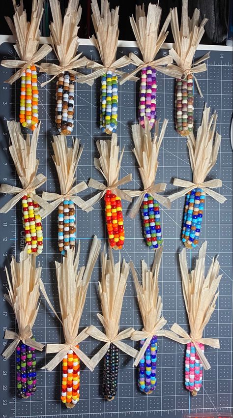 Pipe Cleaners, Pony Beads and Raffia. Pony Bead Corn Craft, Fall Pony Bead Crafts, Beaded Corn Craft, Corn Crafts For Kids, Pony Beads Crafts, Kids Thanksgiving Activities, Beaded Corn, Raffia Crafts, Glass Gem Corn