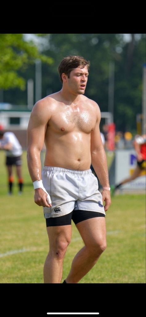 Rugby Muscle, Rugby Body, Stocky Men, Dad Bodies, Sporty Outfits Men, Hot Rugby Players, Rugby Boys, Scruffy Men, Rugby Men