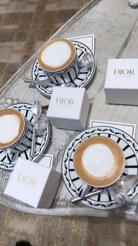 Dior Coffee, Tea Cafe, Afternoon Coffee, Aesthetic Background, Miami Design, Room Ideas Bedroom, Coffee Lovers, Aesthetic Backgrounds, Tea Time